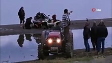 İznik’te ATV kuma saplandı, vatandaşlar seferber oldu