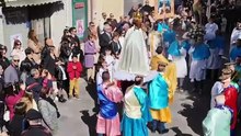 Nulvi, folla e devozione per la processione di Pasqua: emozione in piazza per l?incontro tra le statue