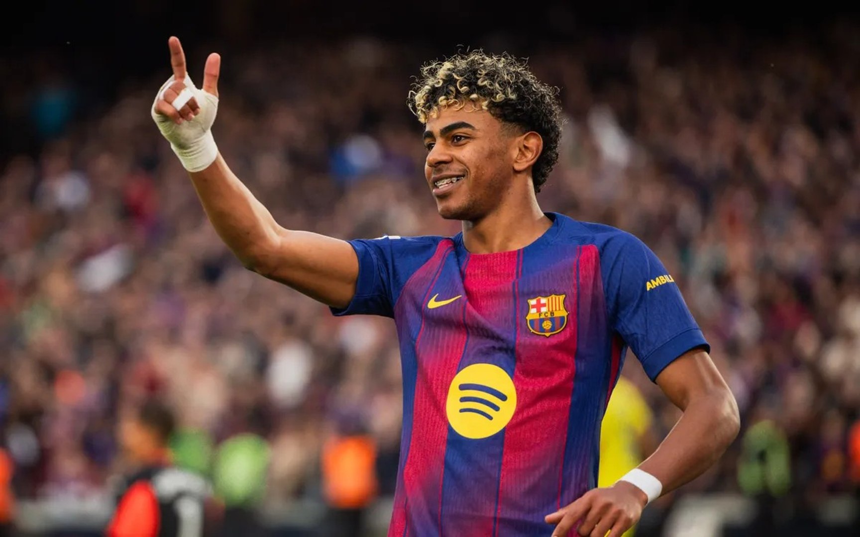 "Dentro del campo, genio absoluto. Fuera del campo, mucho que mejorar todav�a"