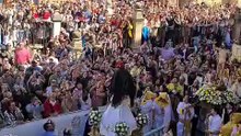 La Bajada del Ángel en Aranda de Duero, protagonizada por Lía Palomino de Diego