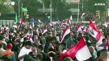 Iraq, maxi-manifestazione contro la guerra in Iran