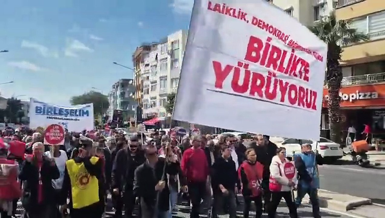 SOL Parti öncülüğünde İzmir'de kitlesel yürüyüş: Tek adam rejimini birleşerek yeneceğiz