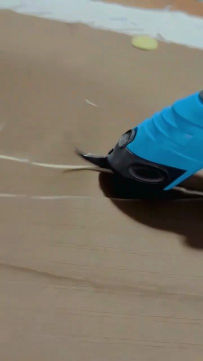 Cordless Electric Fabric Cutter ✂️ | Cut Cloth, Leather & More in Seconds!#electricscissor #tailortools #cutting