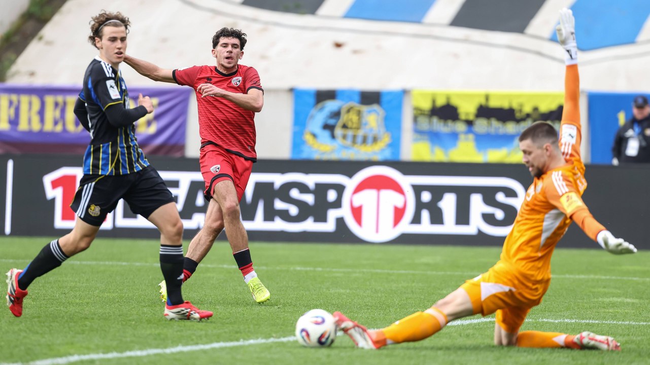 Immer wieder Menzel: FCS-Keeper erhält Glückwünsche vom Gegner