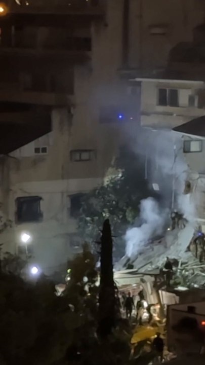 Ballistic missile strikes Israel amid Iranian retaliation