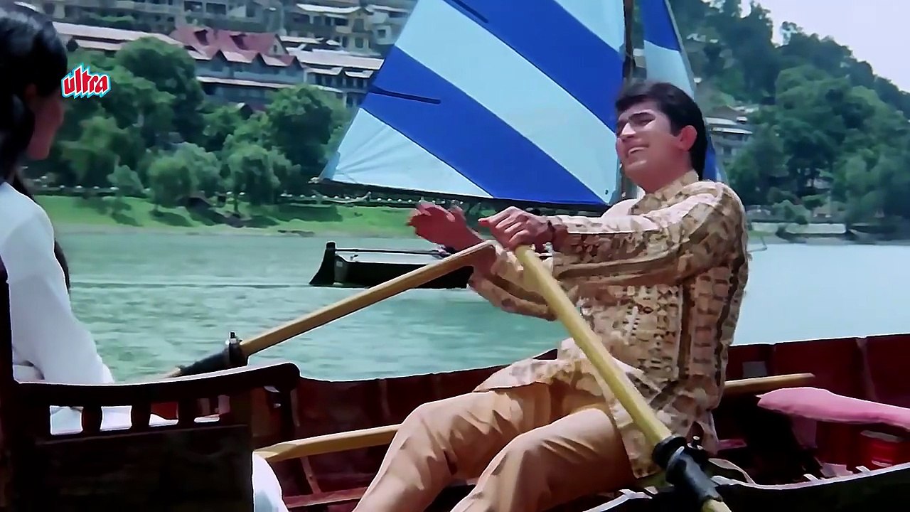 Jis Gali Mein Tera Ghar movie Kati Patang starcast Rajesh Khanna  Asha Parekh singer mukesh