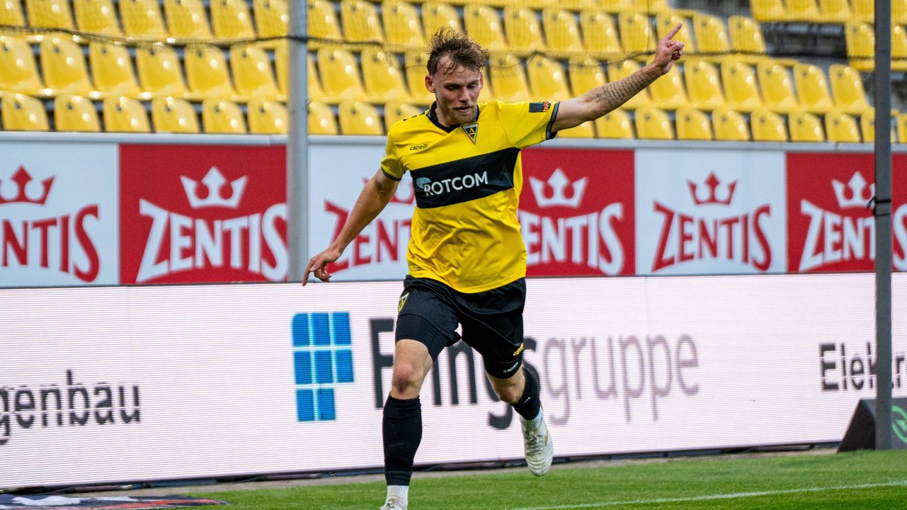 Lupenreiner Hattrick in 29 Minuten: Aachen feiert Schroers beim 3:0-Sieg