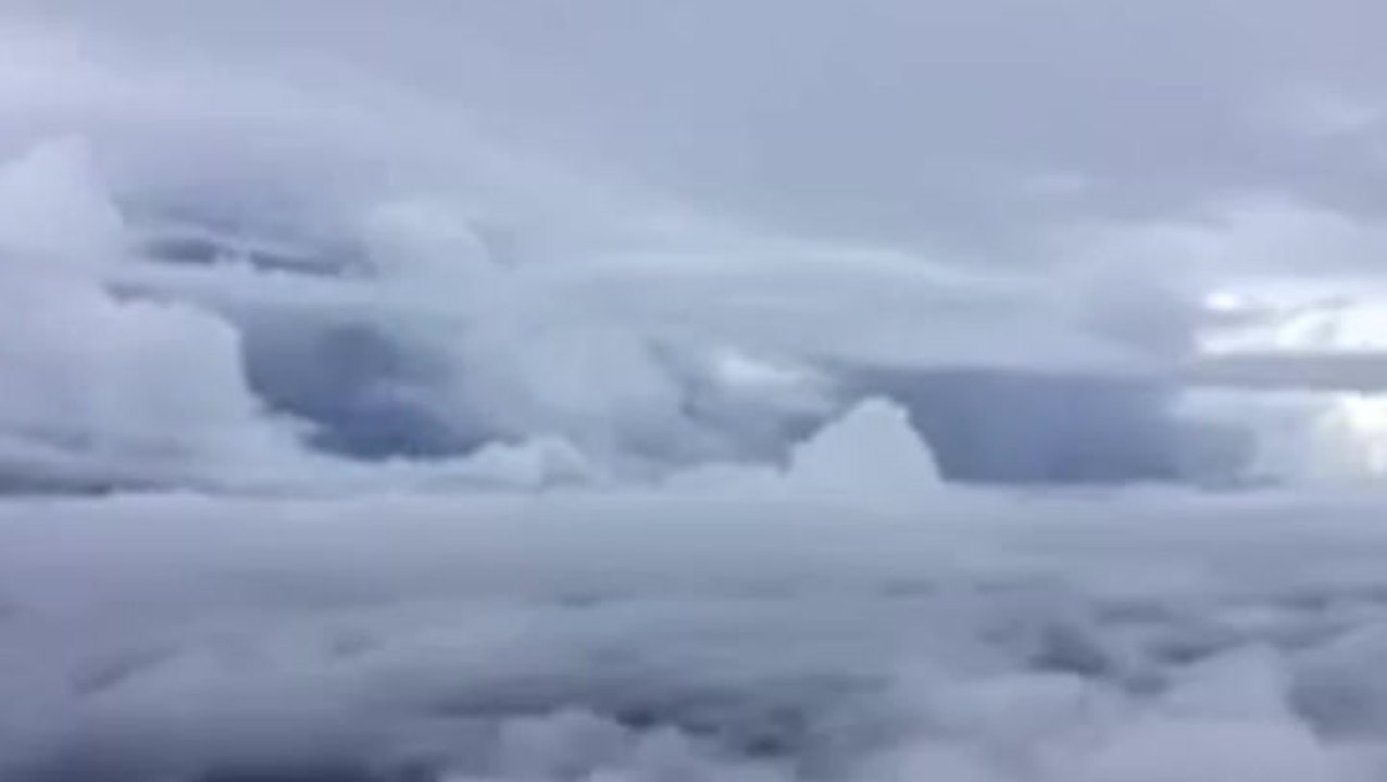 Flight Through Hurricane Irma Must Be Seen To B...