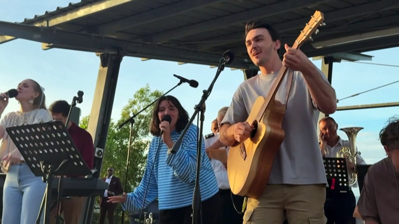 Churches filled across Queensland with people celebrating Easter Sunday