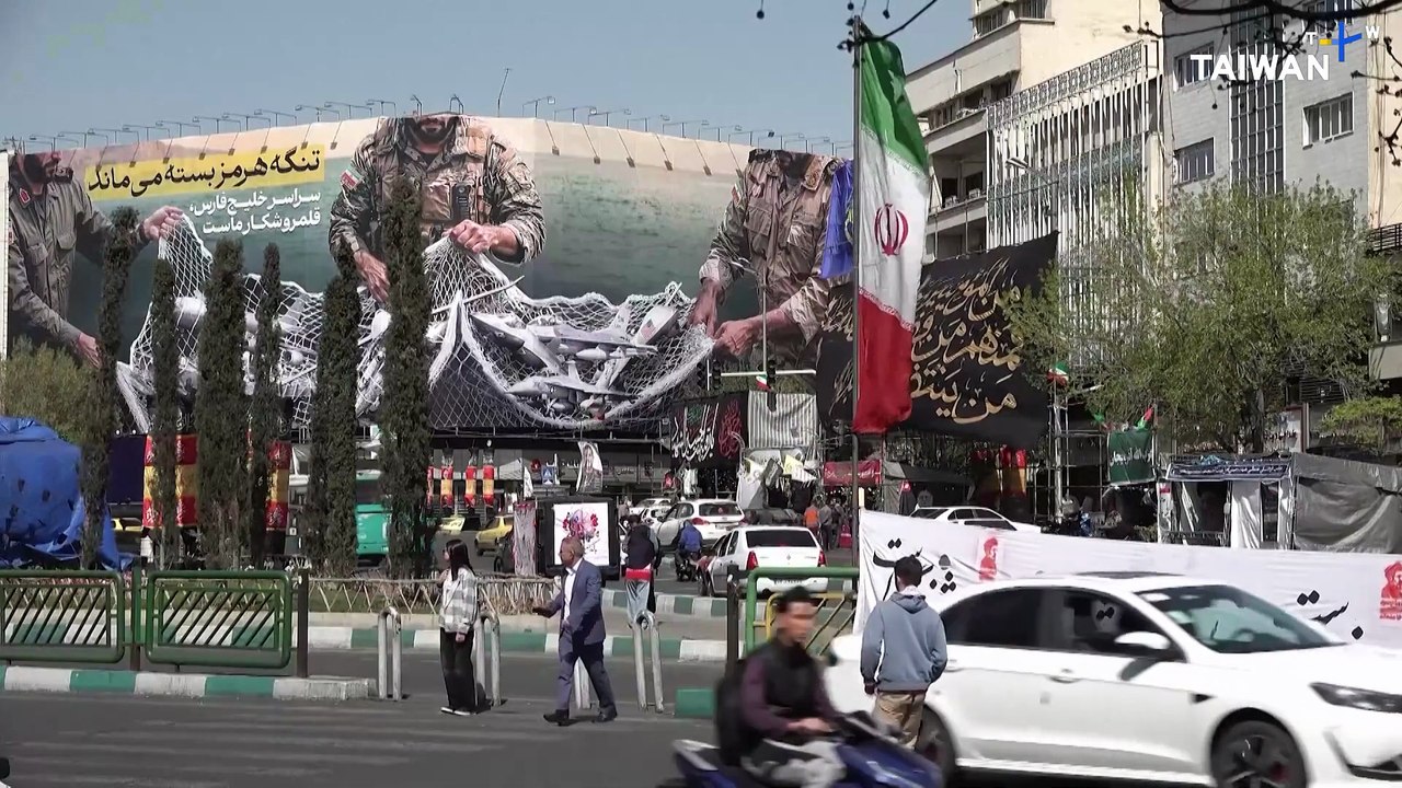 Trump Demands Iran Reopen Hormuz Strait or Face Attacks on Infrastructure