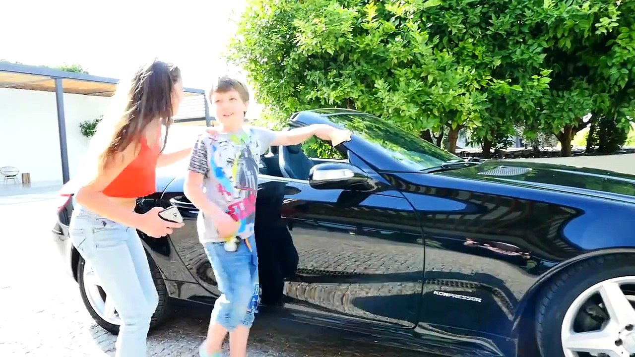 Hayal Ailesi. Barbie kaza geçirdi_ Eğlenceli
