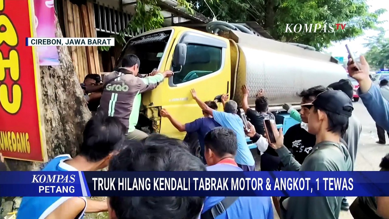 Diduga Sopir Hilang Kendali, Truk Tabrak Angkot dan Pemotor, 1 Orang Tewas | KOMPAS PETANG
