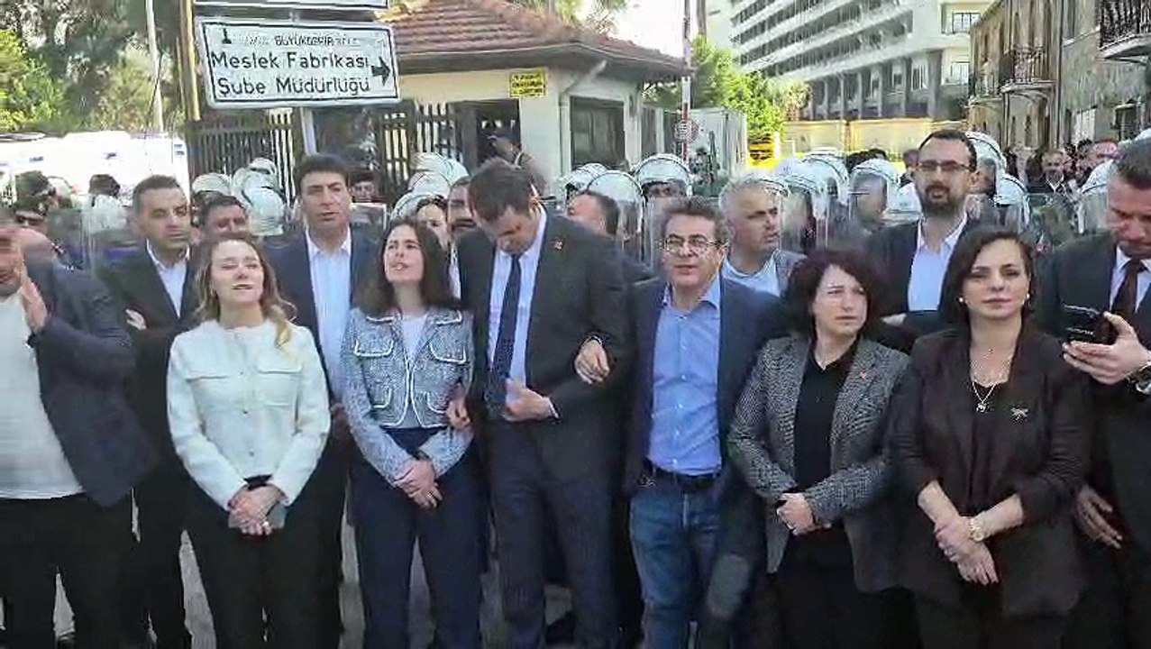 Meslek Fabrikası’nda ‘Gündoğdu Marş’lı protesto