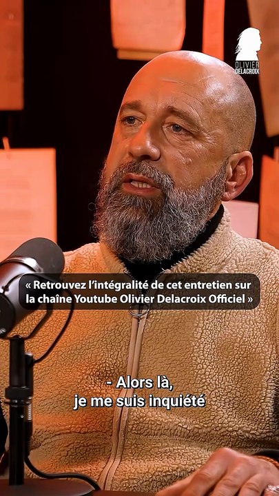 Son fils reçoit un coup de téléphone et se volatilise 😢