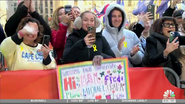 Deux mois après l'enlèvement de sa mère, la présentatrice star de NBC News, Savannah Guthrie, a fait son retour ce matin, très émue, à l’antenne de “Today” : C'est bon d'être à la maison
