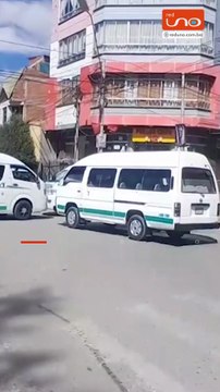 El transporte sindicalizado en Oruro inició este lunes 6 de abril un paro indefinido con bloqueo de carreteras y cierre de la frontera, en rechazo a la presunta mala calidad de la gasolina y la falta de abastecimiento regular.