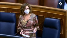 Montero en 2021 contesta en la sesión de control del Congreso acerca del rescate de Plus Ultra