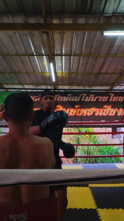 ÉPISODE 1 de ma transformation en Thailande, je vais vous montrer  comment je vais perdre 10kg 🥊