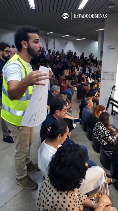 Prefeito Álvaro Damião reage a cartaz “me desbloqueia” em BH