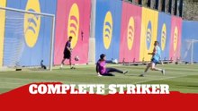 Robert Lewandowski shows elite finishing in Barcelona training