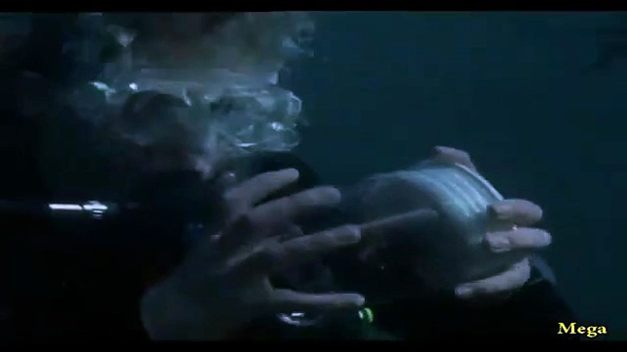 Red Water - Scuba Scene