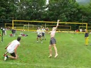 Tournoi de volley 3*3 allevard vodka pomme 9