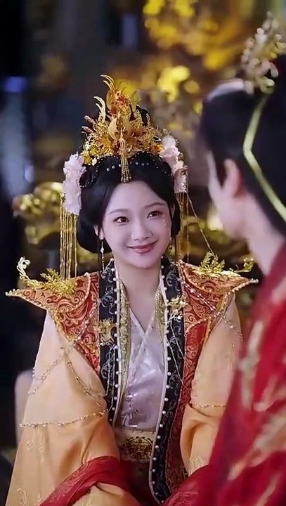 She Rules The World /Throne Of Retribution: Her Second Life, Their Last Breath S