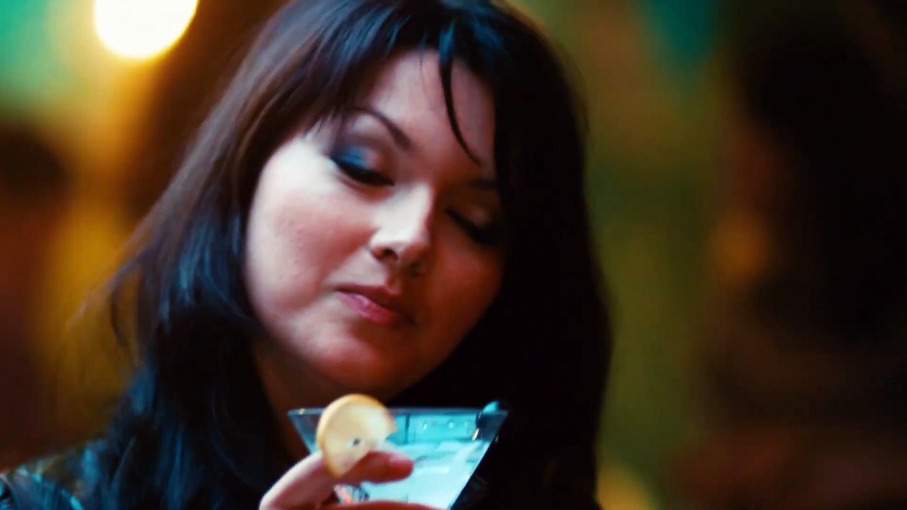 Неадекватные люди | movie | 2010 | Official Trailer