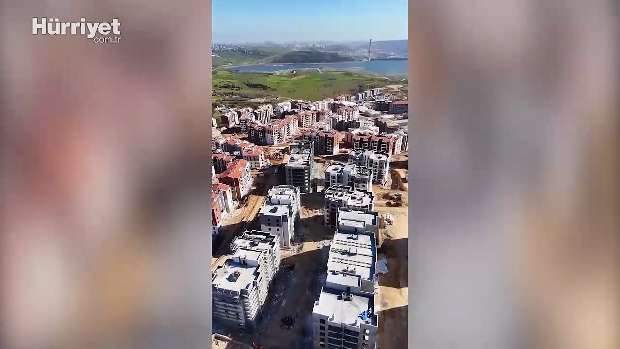 Bakan Kurum, Sazlıbosna'daki 'İlk Evim Projesi'nin sosyal konutlarını paylaştı