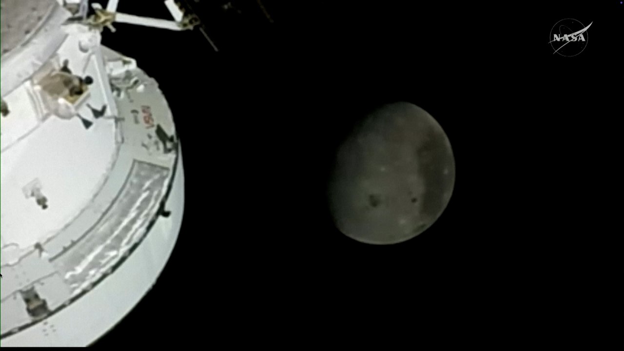 El piloto de Artemis 2 describe el momento en el que están viendo la cara oculta de la luna