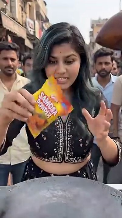 Creative #Samosa powder 😱 #food - #samosa #foodhack #creativefood #streetfood #viralshorts Khushi AI Creations