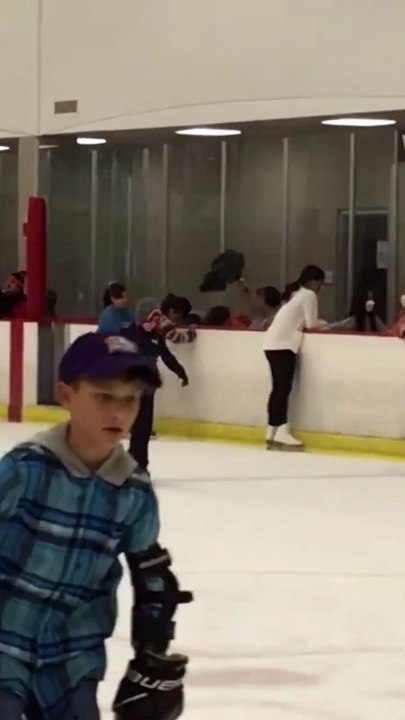 Ice Skating 2022 02 21 13 30 35 VERTICAL