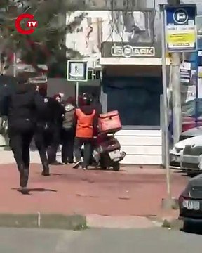 İsrail Konsolosluğu önünde silah sesleri