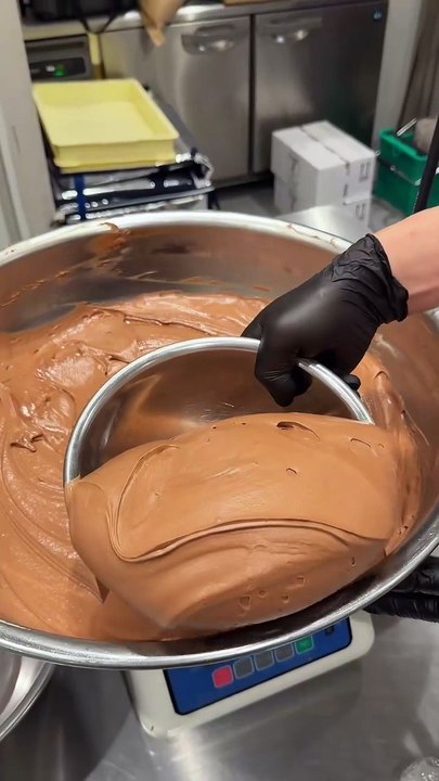 Chocolate Tiramisu Bread🥯