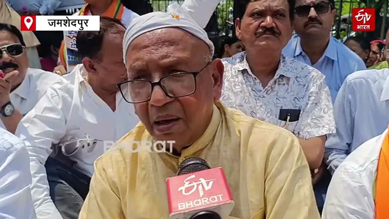 सरयू राय ने टाटानगर रेलवे स्टेशन परिसर में दिया...
