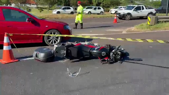 Motociclista morre em colisão com caminhão na PR-323 em Umuarama