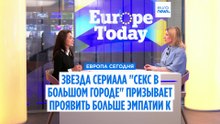 Звезда "Секса в большом городе" Кристин Дэвис призывает к большей эмпатии по отношению к Судану