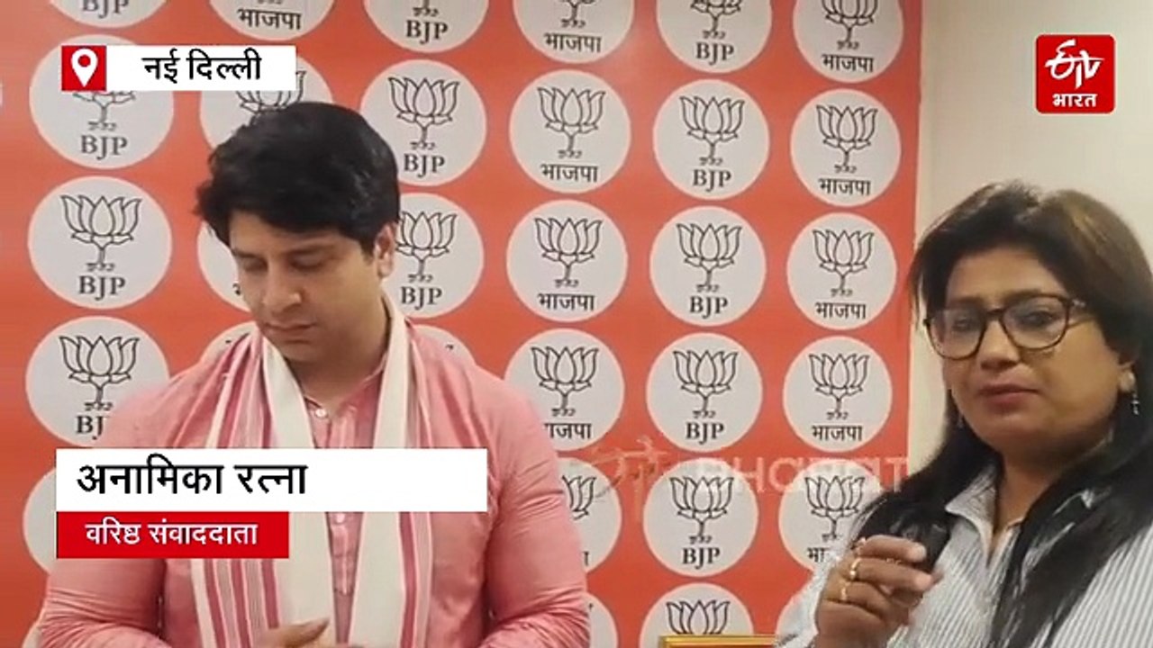 'वर्दी वाले दिखें दुश्मन और घुसपैठिए भाईजान': शहजाद पूनावाला का ममता बनर्जी पर तीखा प्रहार