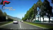 Inseguimento dei Carabinieri registrato in diretta dall'auto prima dell'arresto - Carabinieri chase