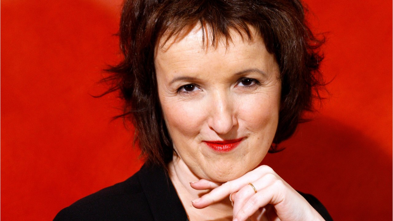 FEMME ACTUELLE - "On m’a saoulée avec ça !" : Anne Roumanoff lâche une vérité inattendue sur sa relation avec Mylène Farmer