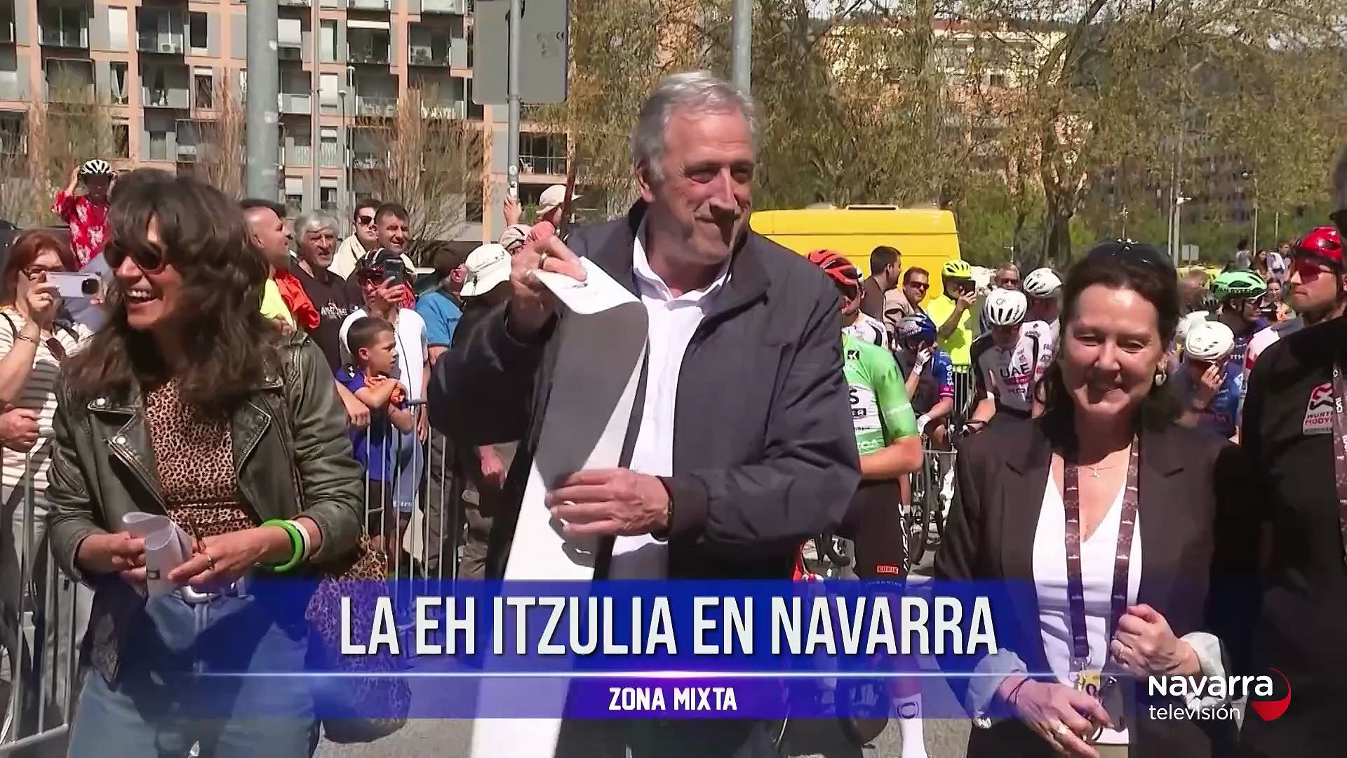Zona Mixta 07/04/2026 Analizamos el empate de Osasuna ante el Deportivo Alavés con Miguel Iribertegui y Rafa Iribarren. Remonte con Xanti Uterga y Jaime Aguirre para hablar de la final del Torneo Casco Viejo de Pamplona.