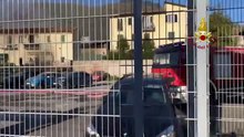 Incendio di un treno in provincia di Firenze, locomotore distrutto dalle fiamme