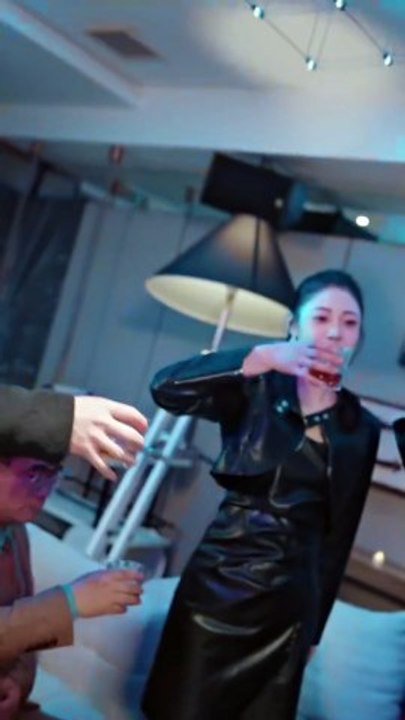 My Cleaning Lady Wife Is A War God #ASDT