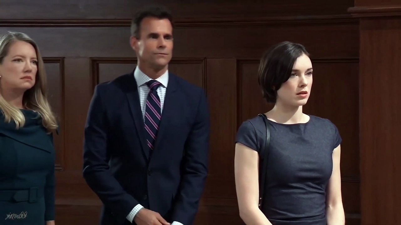 Michael & Kristina arrive at the courthouse 6/3/25