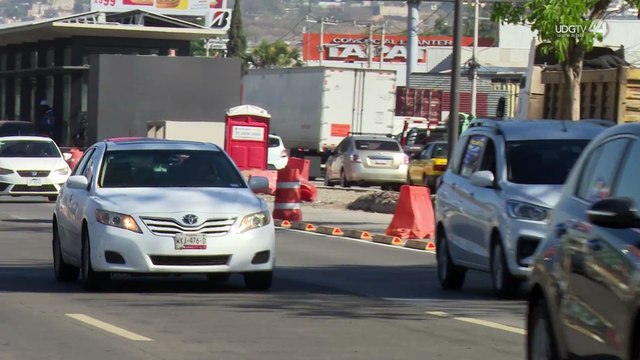 Cuellos de botella persisten en carretera a Chapala por obras de la Macro Aeropuerto