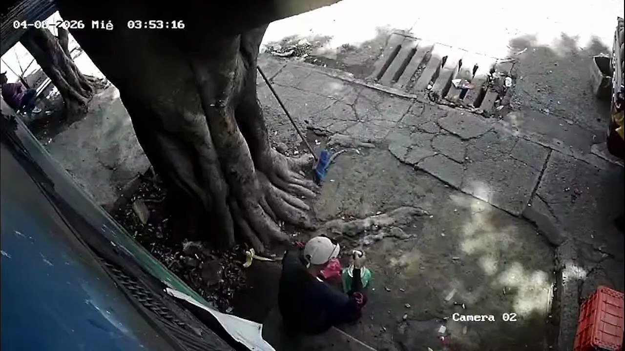 Hondureño es embestido por autobús mientras comía