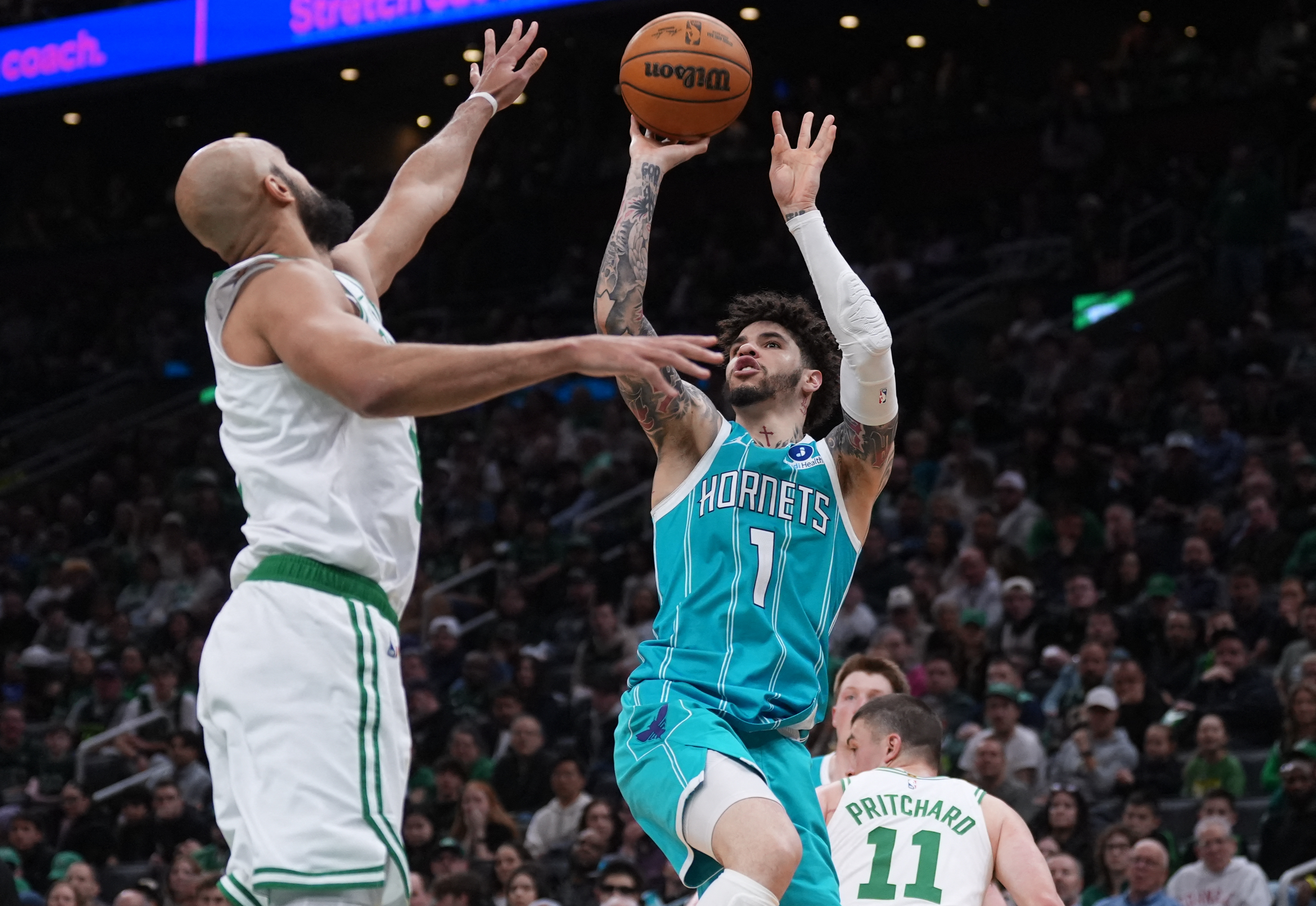 NBA : Boston survit au show LaMelo Ball