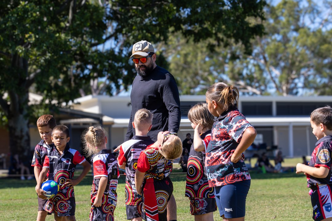 Shaq Mitchell conducts coaching clinic with his junior club, the Taree Red Rovers