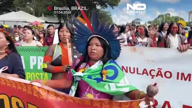 Brasil: milhares de indígenas marcham em Brasília por direitos à terra