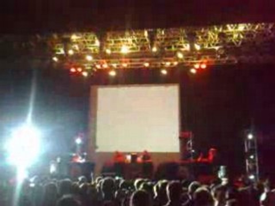 Throbbing Gristle 32nd Annual Report, Zyklon B Zombie 2